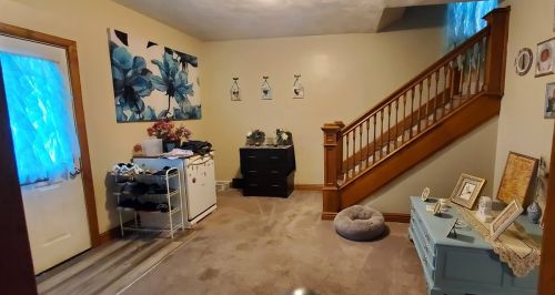 606 Chestnut St, New Castle, PA 16101-3455