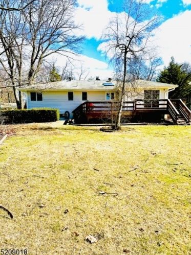 34 Macopin Ter, West Milford Lakes, NJ 07480-3721