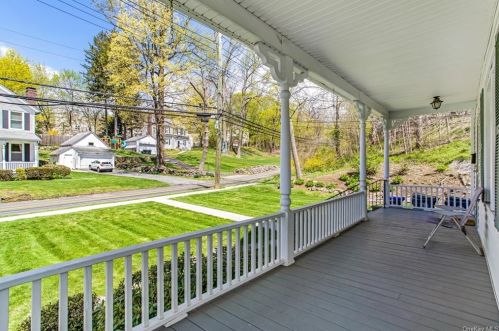 32 Washington Ave, Hartsdale, NY 10530-1747