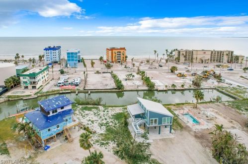 720 Matanzas Ct, Fort Myers Beach FL  33931-2120 exterior