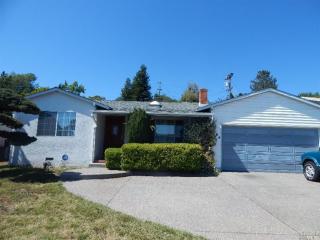 3124 Tennessee St, Vallejo, CA 94591-4951