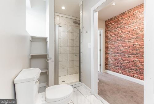2941 Belgrade St, Philadelphia, PA 19134-4952