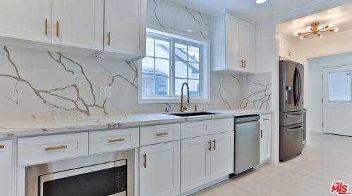 2919 Ladoga Ave, Long Beach CA  90815-1531 exterior