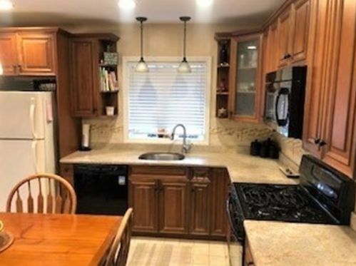 6 Winter Ave, Taunton MA 02780-1941 exterior