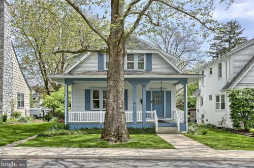219 26th St, Camp Hill, PA 17011-3621