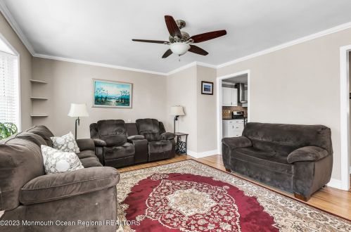 3 Peak St, Monmouth Hills NJ  07732-1821 exterior