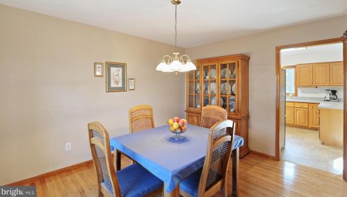 14 Huntington Cir, Dover DE  19904-9611 exterior