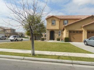 503 Baltimore Dr, Bakersfield, CA 93312-5792