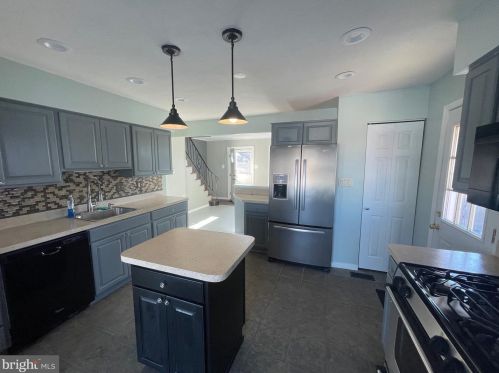 931 Center Ave, Gloucester NJ  08031-1610 exterior