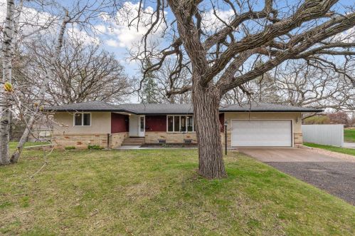 6261 Trinity Dr, Minneapolis, MN 55432-4941