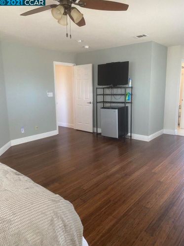 1771 Clos Duvall Ct, Benicia CA  94510-2327 exterior