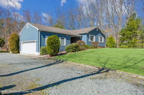 362 Diamond Rd, Jackson Twp NJ  08527-3137 exterior