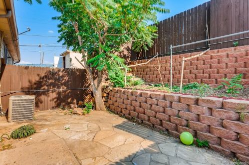 238 Irving St, Denver CO 80211-4539 exterior