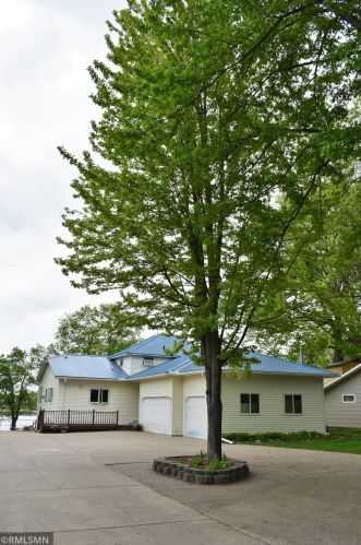 817 2nd Ave, Cedar Mills, MN 55350-2674