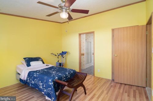 96 Country View Est, North Newton PA  17241-8760 exterior