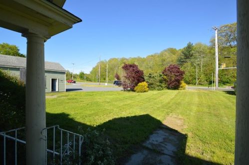 1285 Main Rd, Tiverton, RI 02878-4427