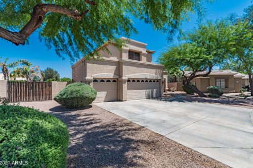 3322 Red Oak Ln, Gilbert, AZ 85297-9338