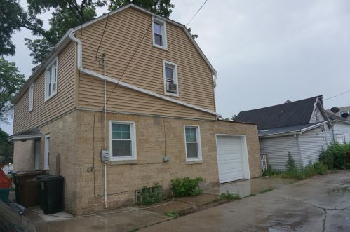 4841 Navajo Ave, Milwaukee, WI 53217-5438
