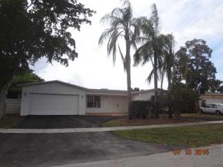 4925 Roosevelt St, Hollywood FL  33021-4029 exterior