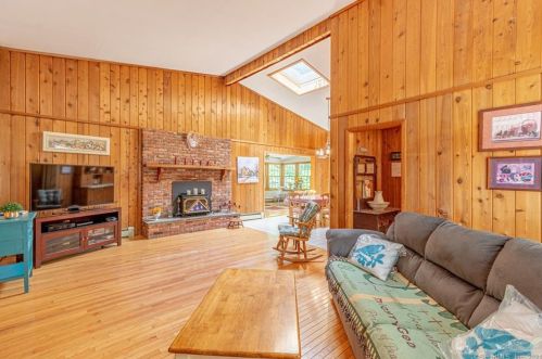 5 Indian Hill Rd, Norwalk CT  06850-1218 exterior