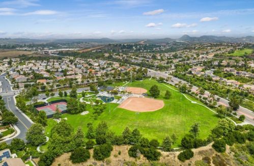 5166 Via Malaguena, Oceanside CA  92057-2636 exterior