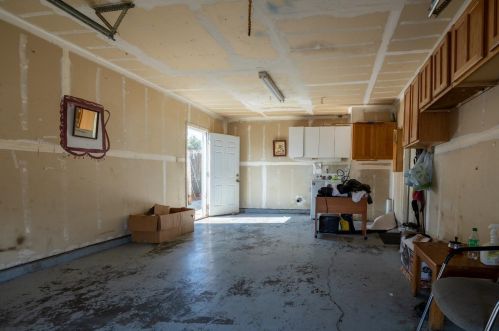 9 Ashley Ave, Woodland CA  95695-2509 exterior