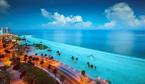 402 Dorchester Pl, Ruskin FL  33573-5680 exterior