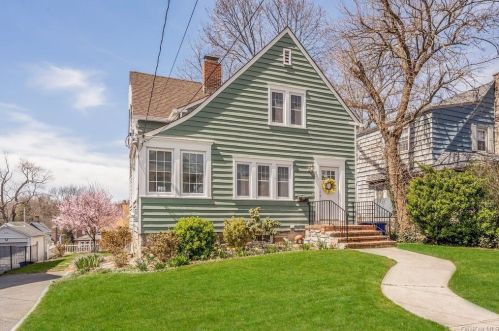 531 Second Ave, New Rochelle, NY 10803-1114
