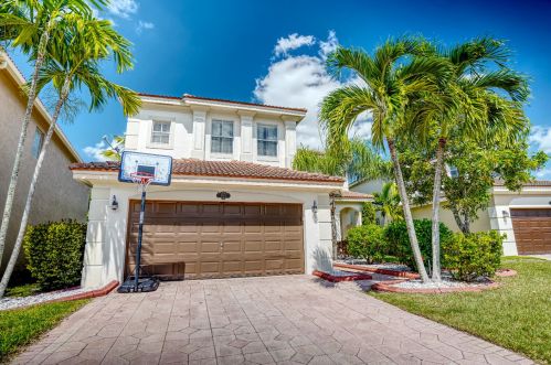 10519 Galleria St, West Palm Beach, FL 33414-3159
