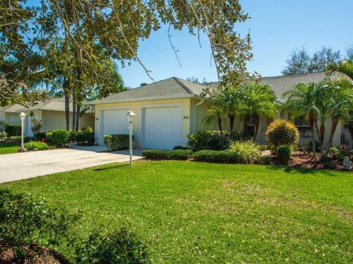 942 Easy St, Sebastian, FL 32958-5636