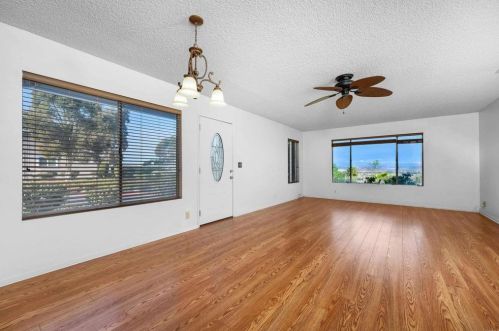 4308 Spoon Bill Way, Oceanside CA  92057-7508 exterior