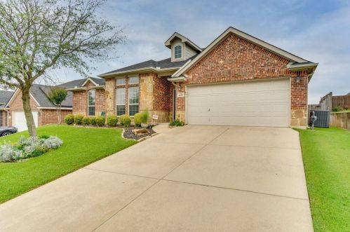 1133 Hidden Meadow Dr, Burleson, TX 76028-6065