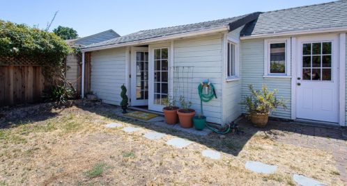 2380 108th Ave, Oakland CA  94603-4112 exterior
