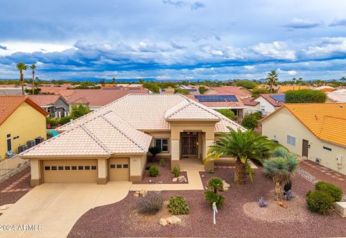 22033 Golf Club Dr, Sun City AZ 85375-2078 exterior