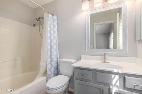 15441 Hearn Rd, Sun City AZ  85379-7070 exterior