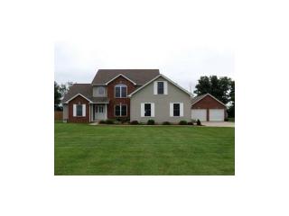 5027 Oakwood Dr, Columbus, IN 47203-9454