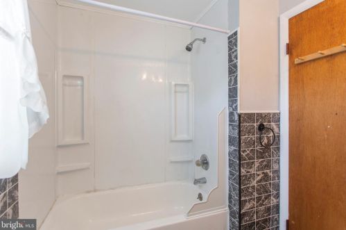 223 Riverview Ave, Ridley Park PA  19078-1628 exterior