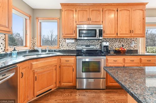 1306 16th Ave, Columbus MN  55025 exterior