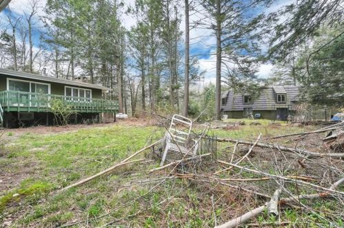 34 Morris Dr, South Fallsburg, NY 12779-5125