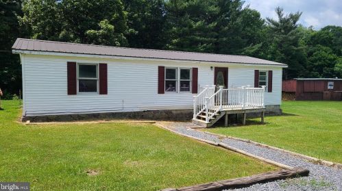 54 Katie B Ln, Brandywine, WV 26802-8040