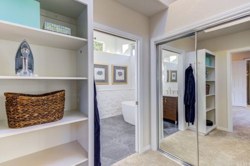 462 Mercedes Ln, Pismo Beach CA  93420-2658 exterior