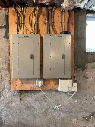 38 Malcolm St, Crotonville NY  10562-3243 exterior