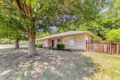 240 Spring Creek Pkwy, Weatherford, TX 76087-8257