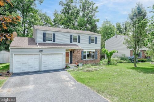 580 Cardinal Dr, Harrisburg, PA 17111-5009