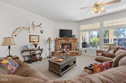 408 Calle Manzana, Bakersfield CA 93314-4247 exterior