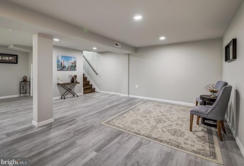 8813 Lagrange St, Lorton VA 22079-1643 exterior