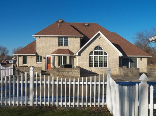 1115 Lehmer St, Latrobe PA  15650-2254 exterior