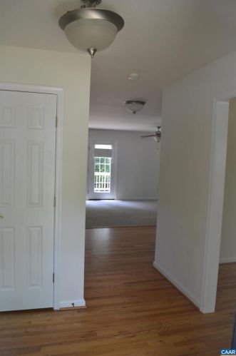 34 Marwood Dr, Bybee VA  22963-2814 exterior