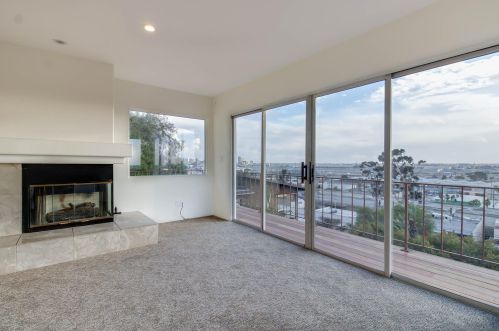 1917 California St, San Diego CA 92110-2113 exterior