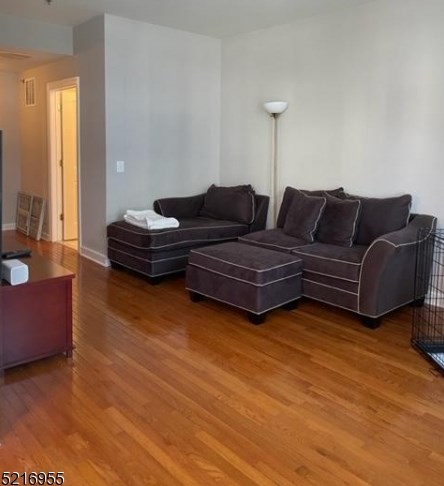 152 Conover Ter, Lebanon NJ  08833-2179 exterior
